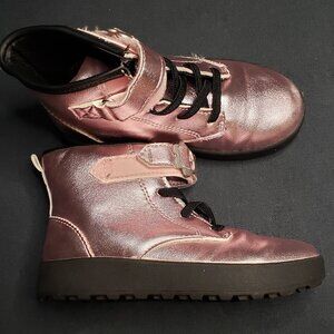 Metallic Pink Stride Rite Boots Size 10M